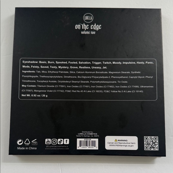 Lurella Eyeshadow Palette - Neutral and Smoky Shades - Picture 3 of 3